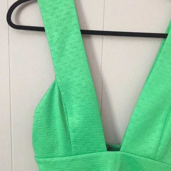 Nasty Gal Medium Green Deep Neck Skater Dress - Picture 3 of 8